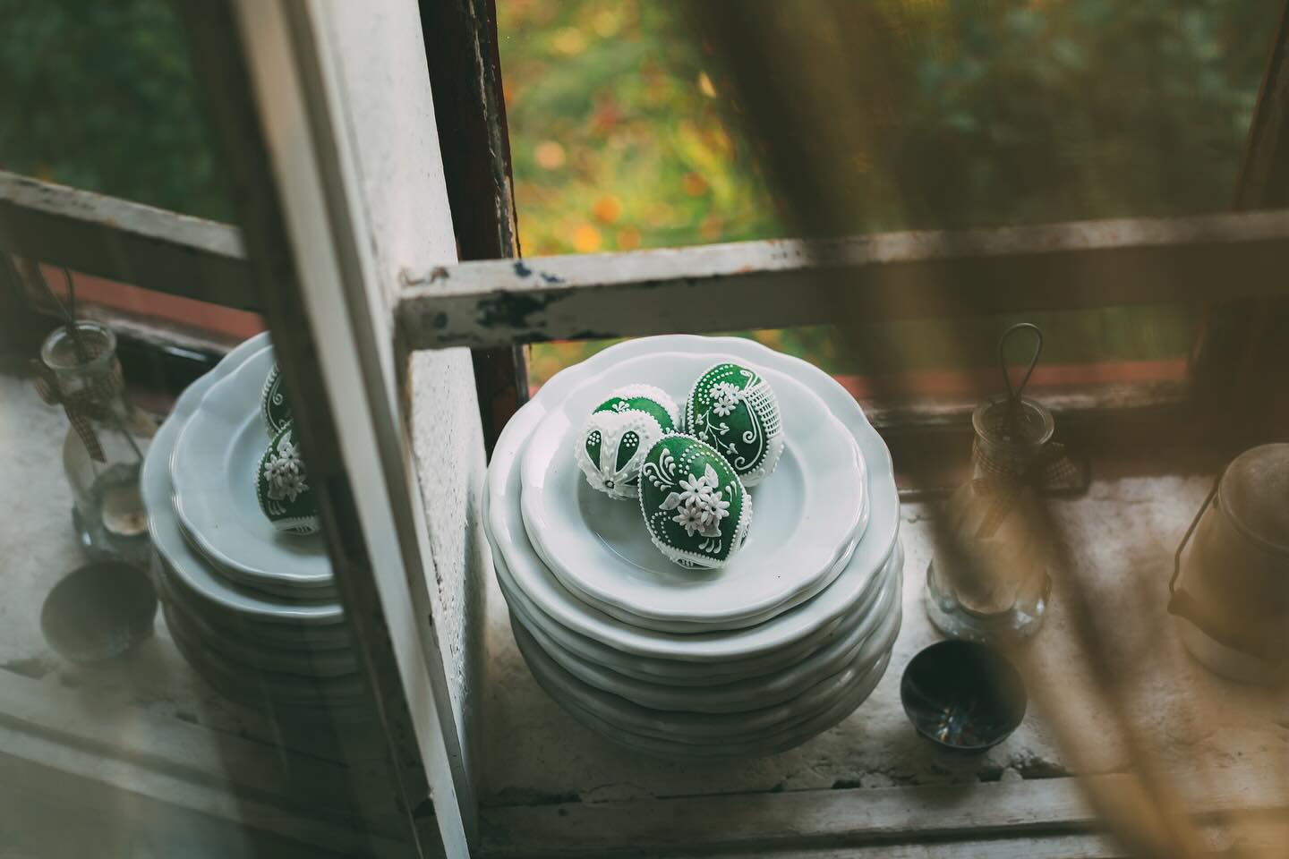 Eine Woche bis Ostern? Lassen Sie sich nicht abschrecken und stechen Sie die Vorbereitungen genau nach Ihren Wünschen aus. Der Frühlingskreativität sind keine Grenzen gesetzt.
